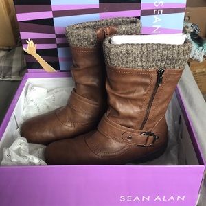 Sean Alan Tan Boots Size 8